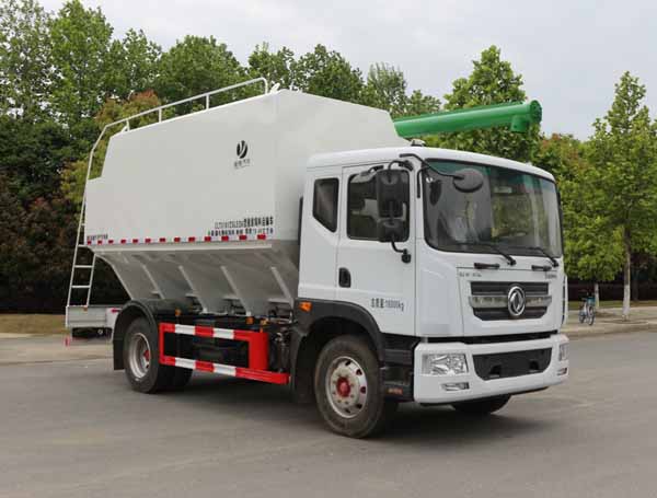 東風(fēng)多利卡26方散裝飼料運(yùn)輸車(chē)